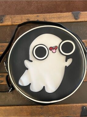 Ghost Ita bag sprinkle bat